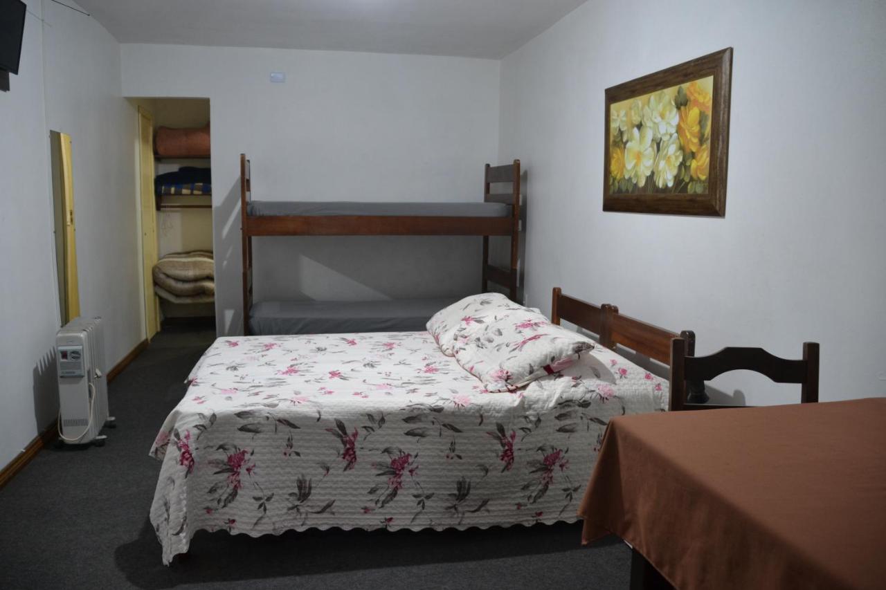 Hotel Pousada Dos Pinheiros Канела Екстер'єр фото